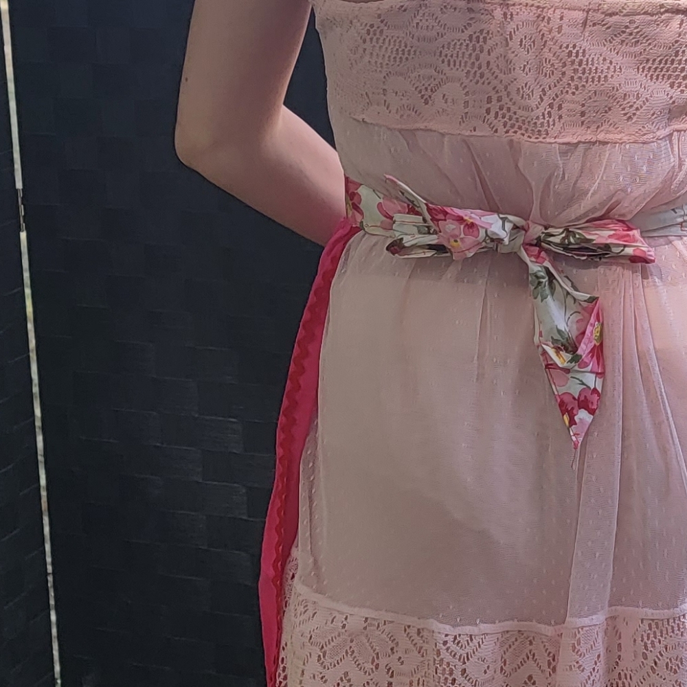 Vintage Apron Handmade Full Pocket Floral & RicRac Pink Half Apron - Picture 8 of 9